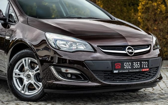 Opel Astra cena 31900 przebieg: 159000, rok produkcji 2014 z Brzozów małe 742